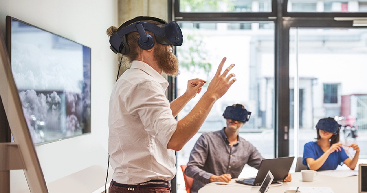 Applications of VR in Training and Simulations: Beyond Fun